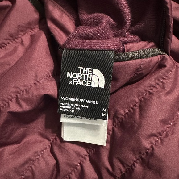 The North Face Mossbud Reversible Jacket - Picture 7 of 7